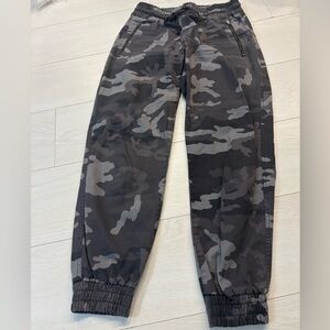 Aritzia Camo Jogger Pants